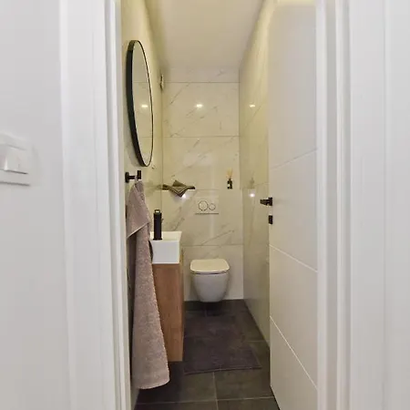 Apartament Michelle - Sights Within Easy Reach Zadar